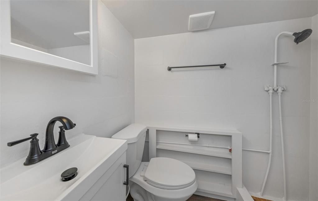 En Venta: $499,900 (2 camas, 2 baños, 1424 Pies cuadrados)