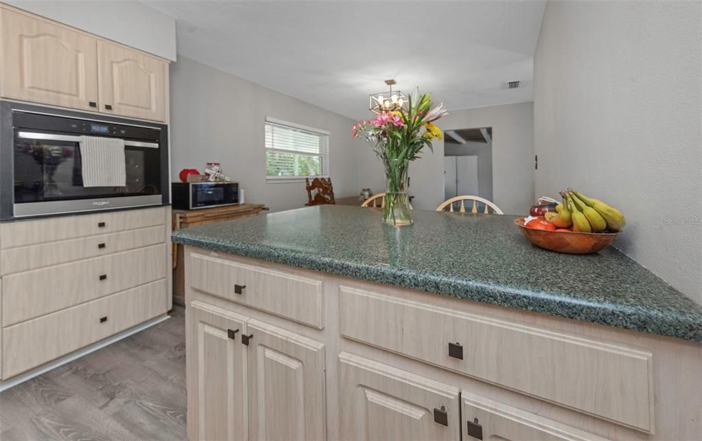 En Venta: $499,900 (2 camas, 2 baños, 1424 Pies cuadrados)
