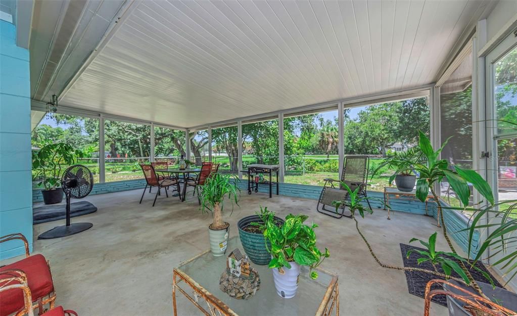 En Venta: $499,900 (2 camas, 2 baños, 1424 Pies cuadrados)
