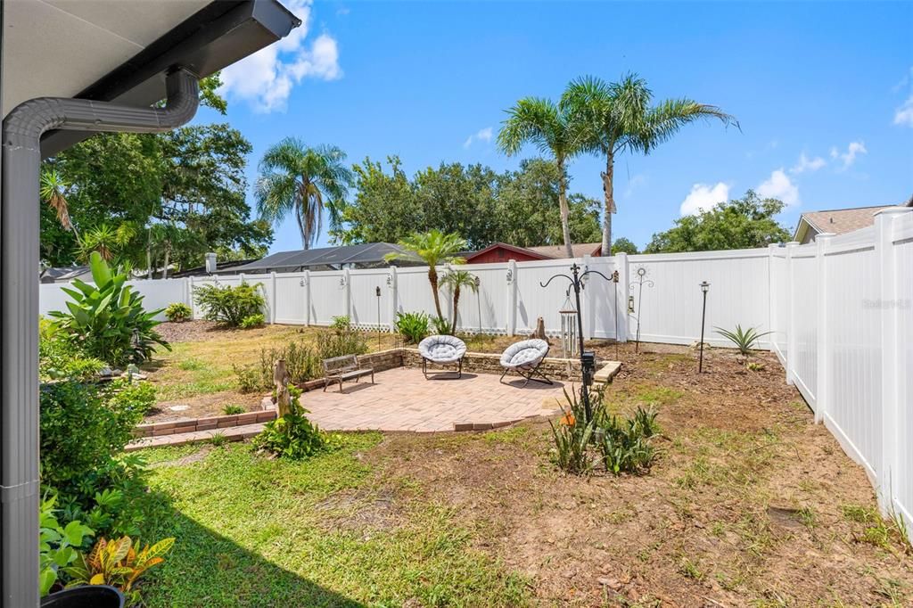 For Sale: $420,000 (3 beds, 2 baths, 1715 Square Feet)