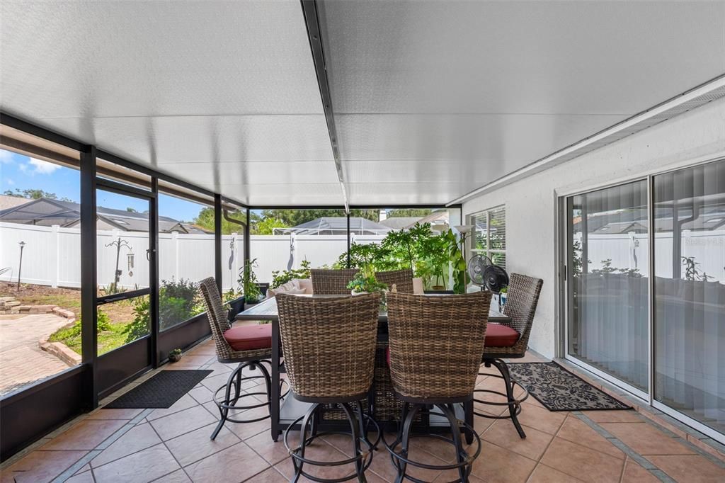 For Sale: $420,000 (3 beds, 2 baths, 1715 Square Feet)