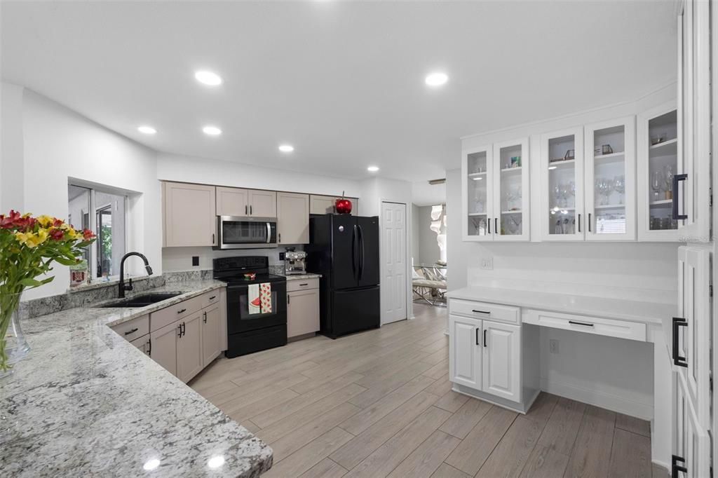 For Sale: $420,000 (3 beds, 2 baths, 1715 Square Feet)