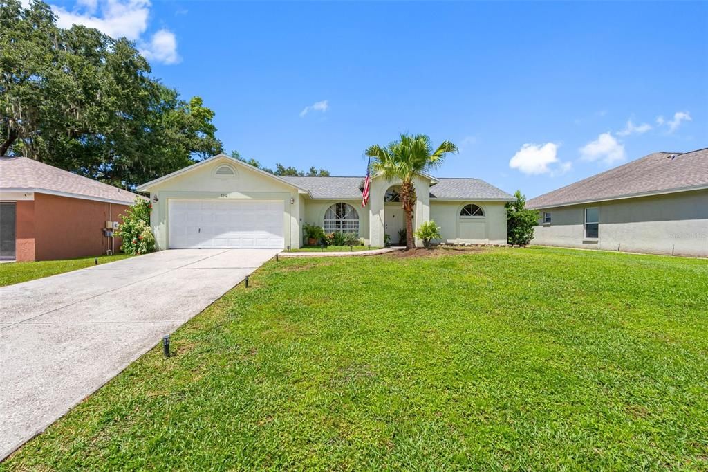 For Sale: $420,000 (3 beds, 2 baths, 1715 Square Feet)