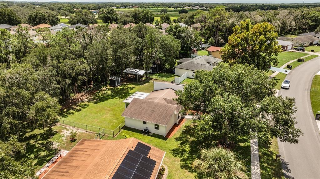 For Sale: $299,900 (3 beds, 2 baths, 1552 Square Feet)