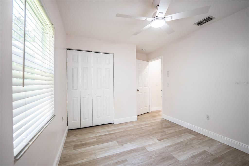 For Sale: $299,900 (3 beds, 2 baths, 1552 Square Feet)