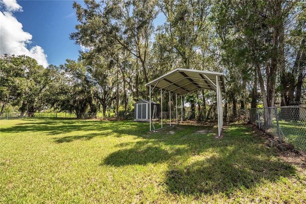 For Sale: $299,900 (3 beds, 2 baths, 1552 Square Feet)