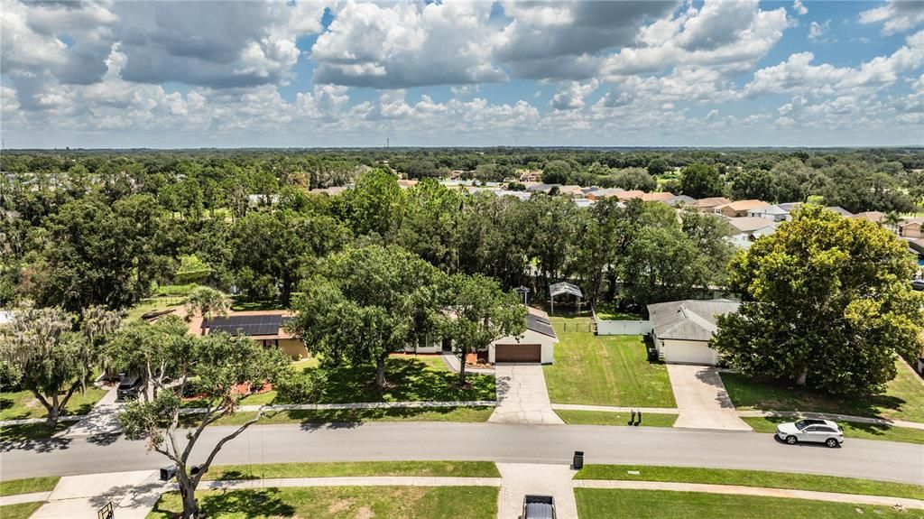 For Sale: $299,900 (3 beds, 2 baths, 1552 Square Feet)