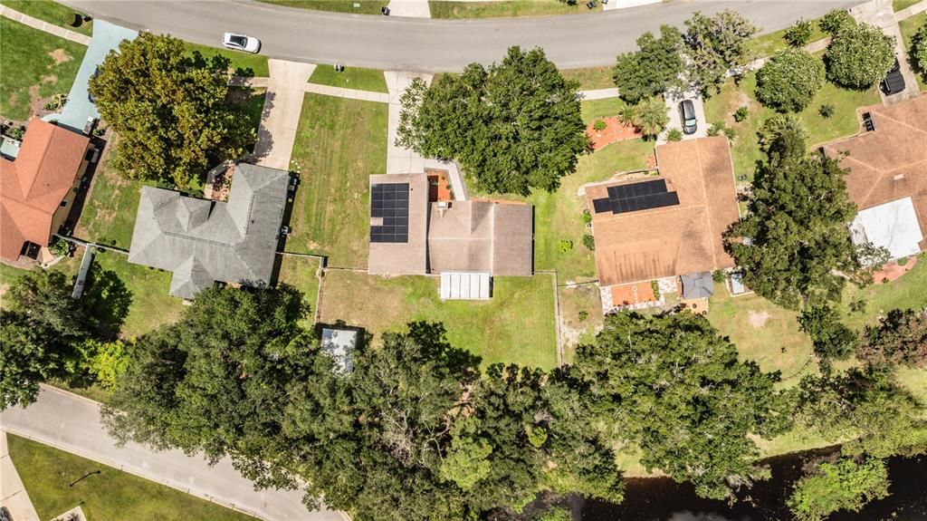 For Sale: $299,900 (3 beds, 2 baths, 1552 Square Feet)