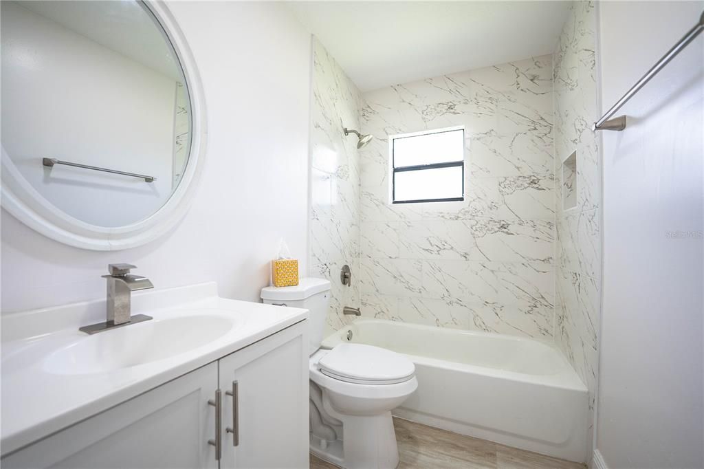 For Sale: $299,900 (3 beds, 2 baths, 1552 Square Feet)