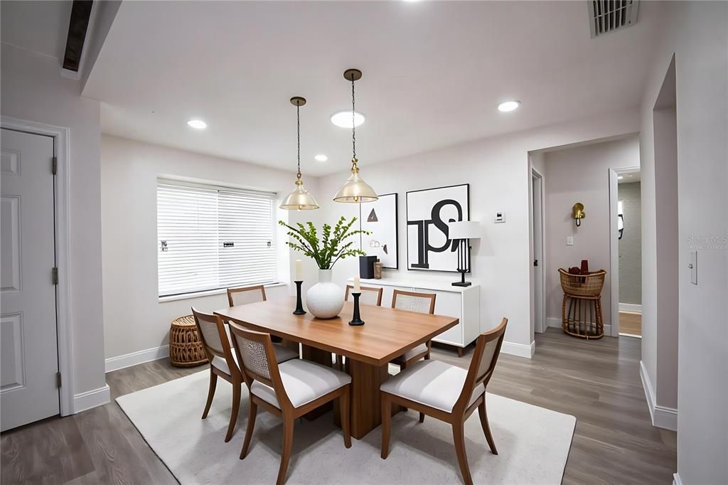 For Sale: $299,900 (3 beds, 2 baths, 1552 Square Feet)