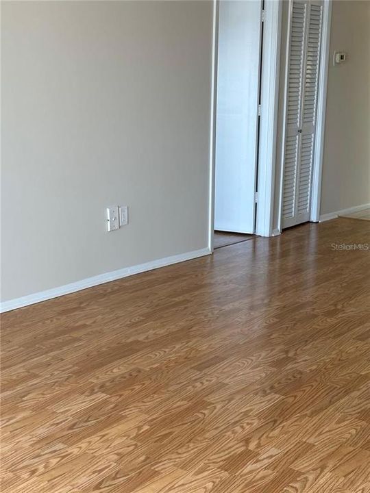 For Rent: $2,600 (1 beds, 1 baths, 995 Square Feet)