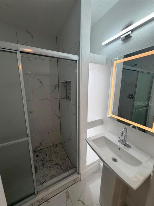 На продажу: $329,000 (3 спален, 2 ванн, 1120 Квадратных фут)
