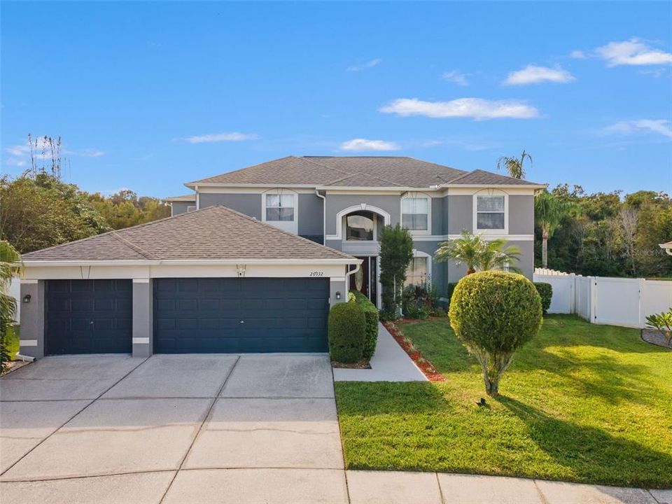 For Rent: $4,500 (5 beds, 3 baths, 4481 Square Feet)