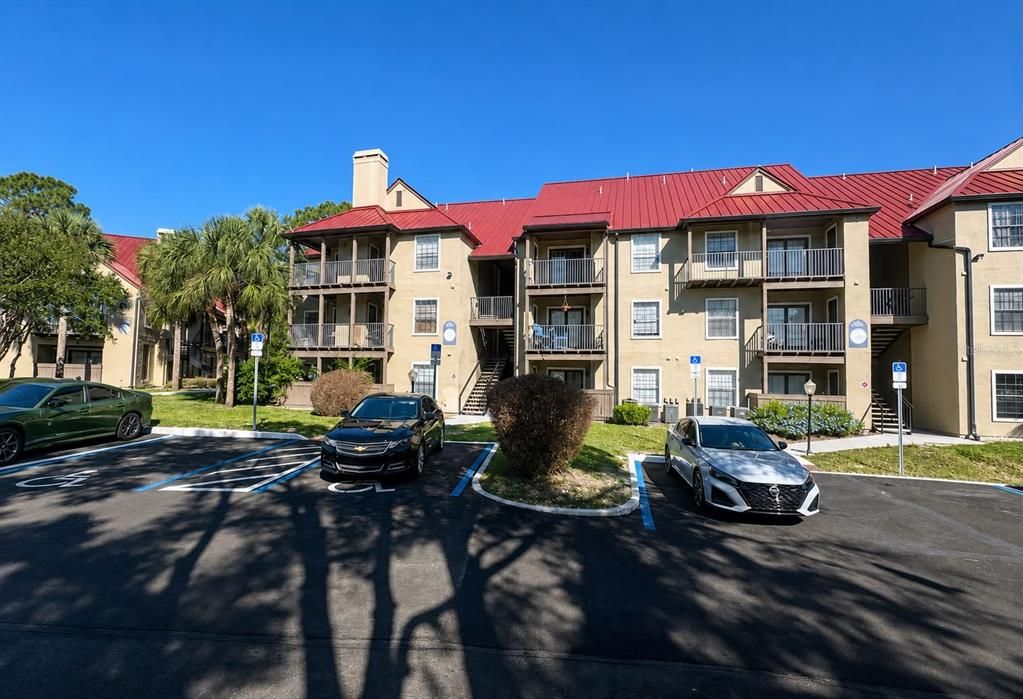 For Rent: $1,550 (2 beds, 2 baths, 962 Square Feet)