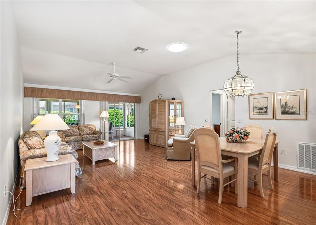 For Sale: $339,000 (3 beds, 2 baths, 1497 Square Feet)
