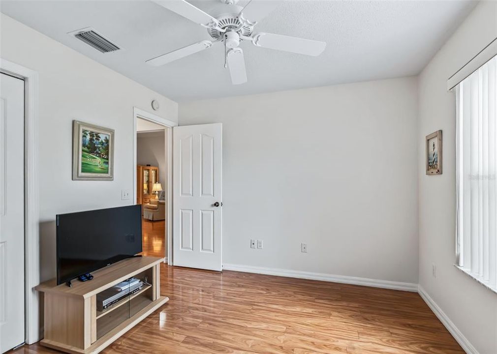 For Sale: $339,000 (3 beds, 2 baths, 1497 Square Feet)
