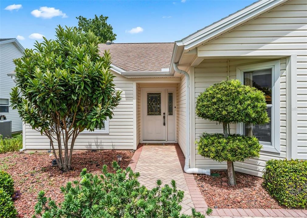 For Sale: $339,000 (3 beds, 2 baths, 1497 Square Feet)