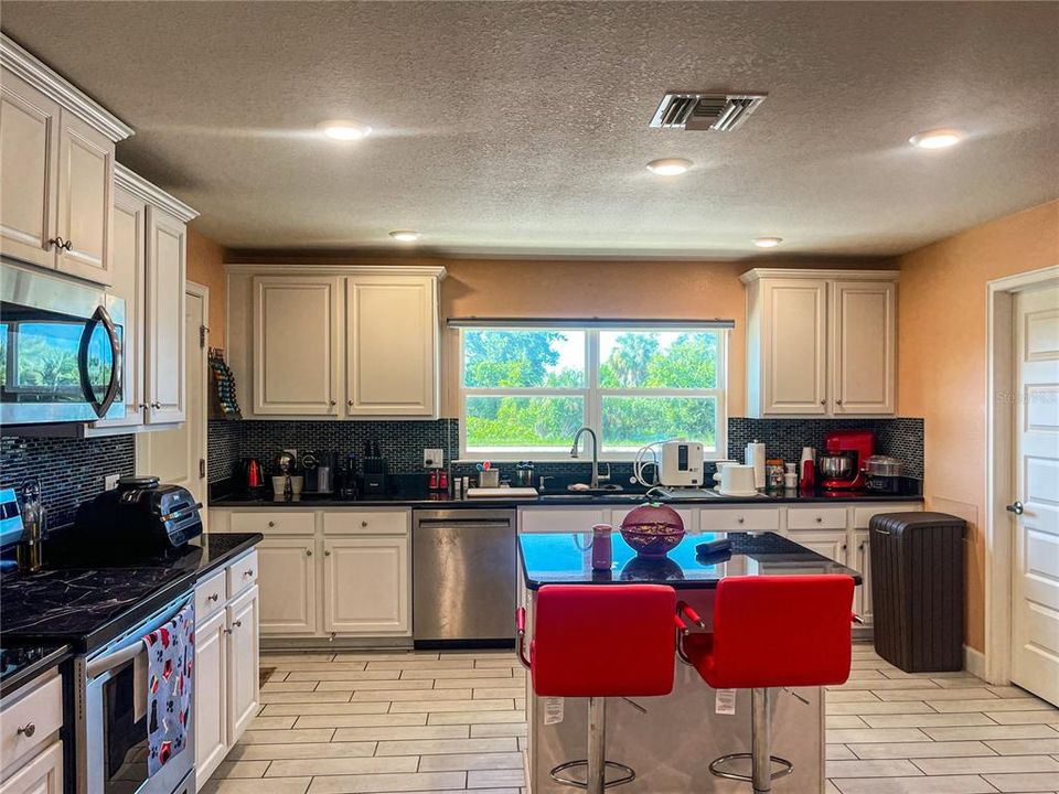 For Sale: $582,983 (4 beds, 3 baths, 2983 Square Feet)