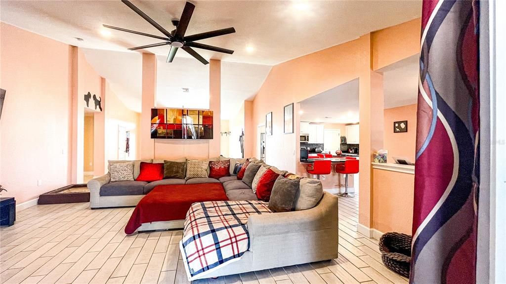 For Sale: $582,983 (4 beds, 3 baths, 2983 Square Feet)