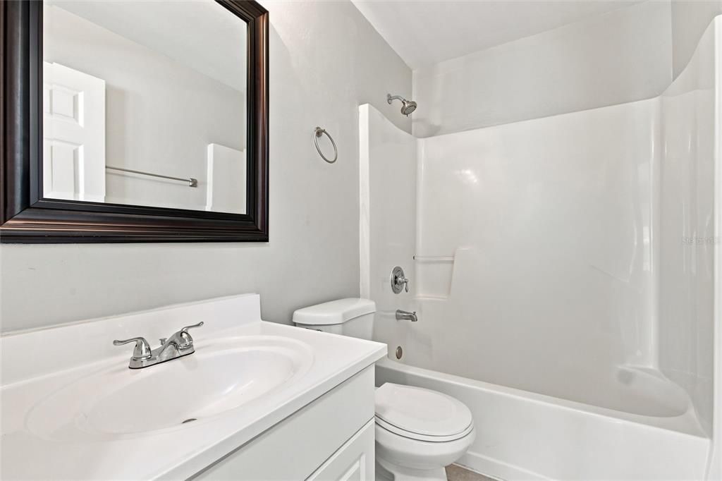For Sale: $259,900 (3 beds, 2 baths, 1212 Square Feet)