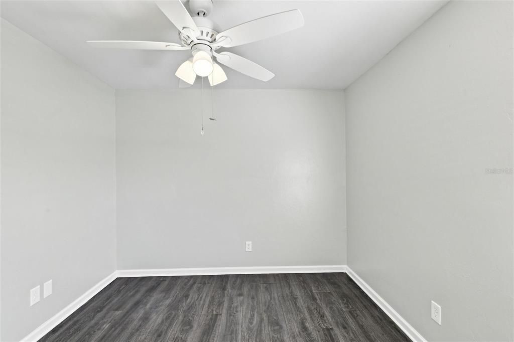 For Sale: $259,900 (3 beds, 2 baths, 1212 Square Feet)