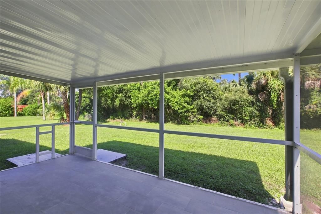 For Sale: $259,900 (3 beds, 2 baths, 1212 Square Feet)