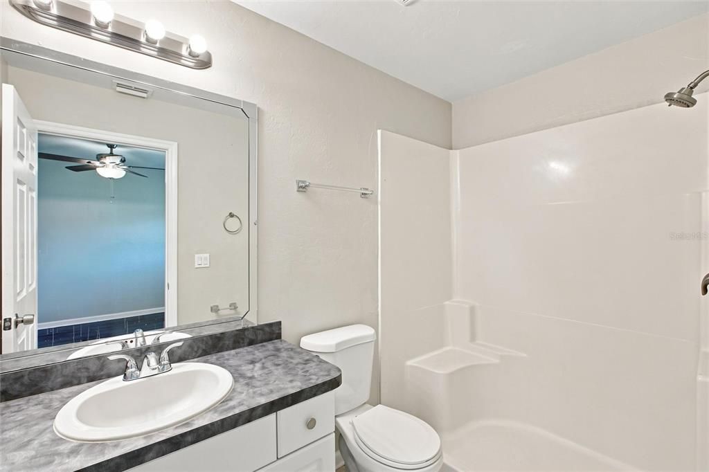 For Sale: $259,900 (3 beds, 2 baths, 1212 Square Feet)