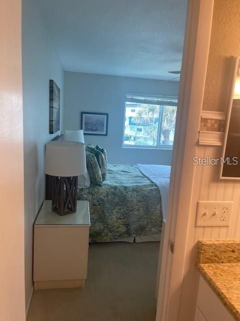 For Sale: $329,000 (2 beds, 2 baths, 1201 Square Feet)