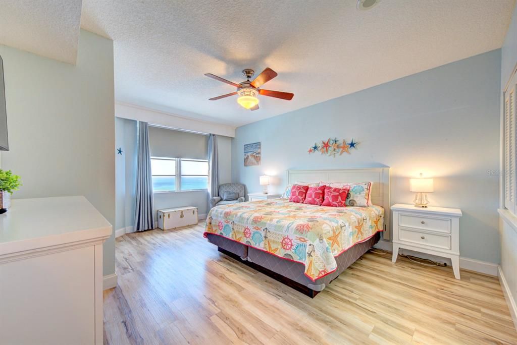For Sale: $479,900 (2 beds, 2 baths, 1455 Square Feet)