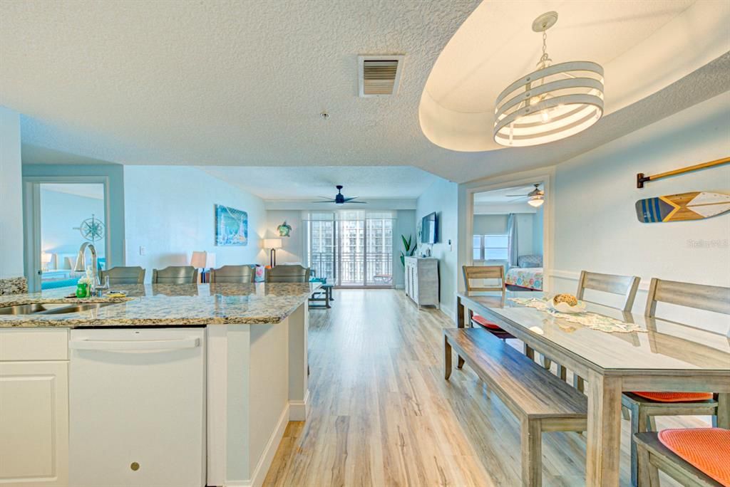 For Sale: $479,900 (2 beds, 2 baths, 1455 Square Feet)