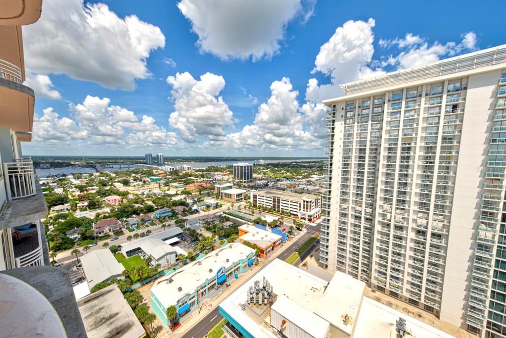 For Sale: $479,900 (2 beds, 2 baths, 1455 Square Feet)