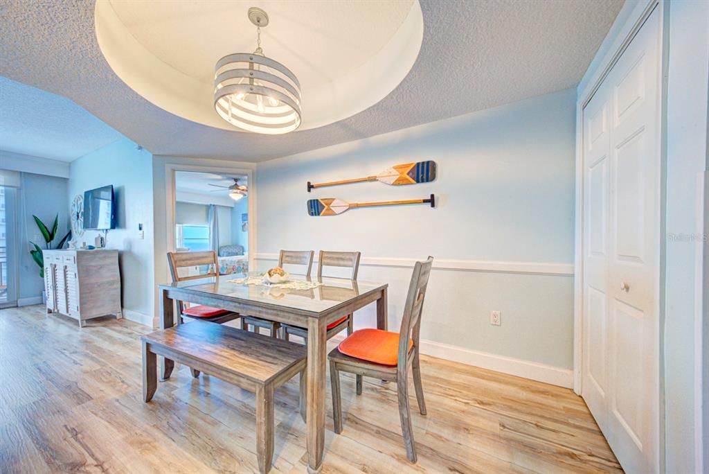 For Sale: $479,900 (2 beds, 2 baths, 1455 Square Feet)