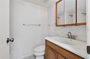 For Sale: $170,000 (2 beds, 2 baths, 1054 Square Feet)