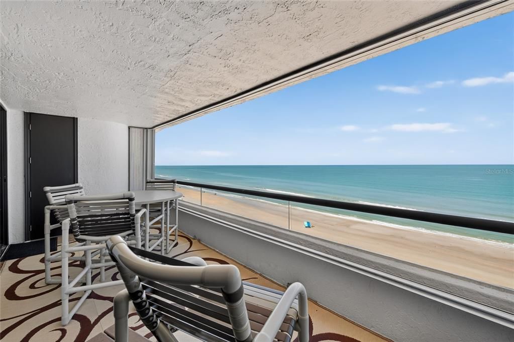 For Sale: $875,000 (2 beds, 2 baths, 1348 Square Feet)