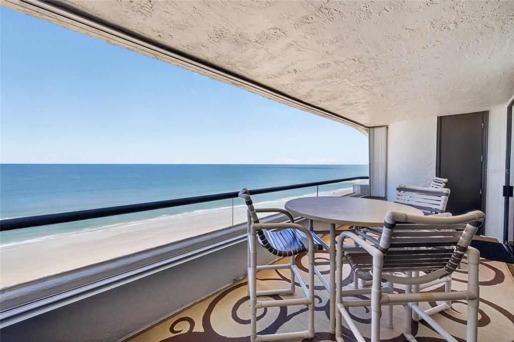 For Sale: $875,000 (2 beds, 2 baths, 1348 Square Feet)