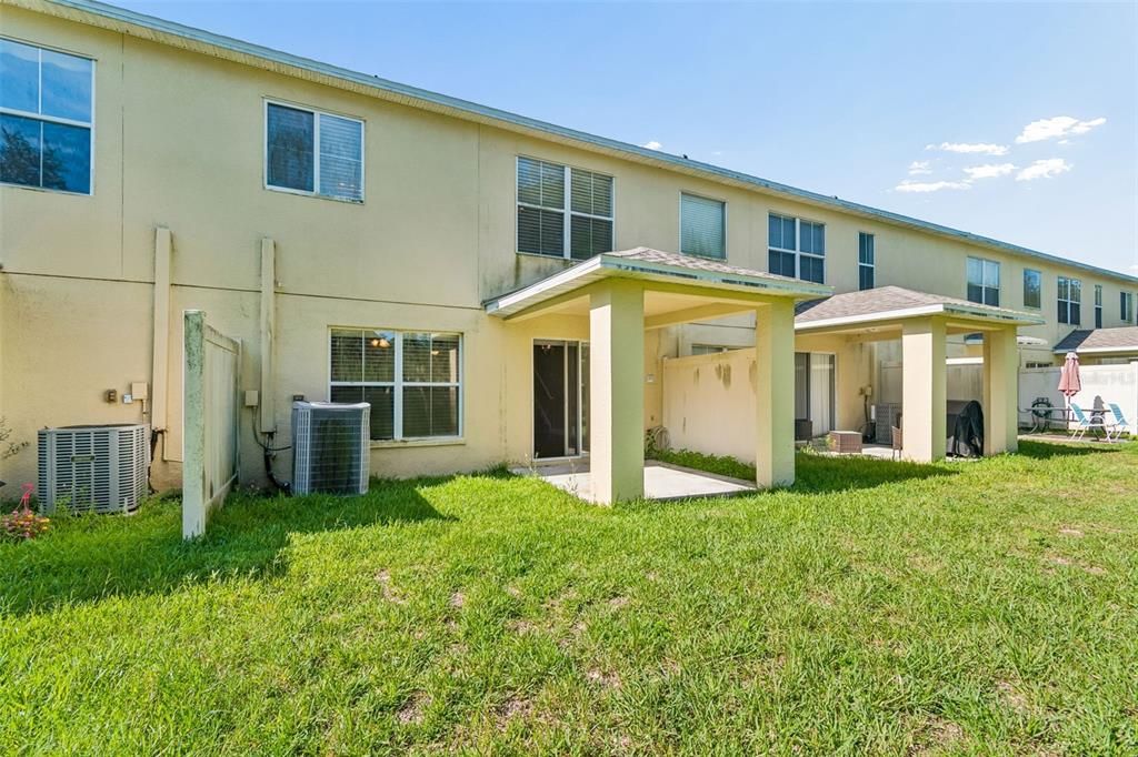 На продажу: $214,990 (2 спален, 2 ванн, 1386 Квадратных фут)