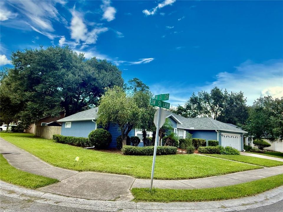 For Sale: $414,900 (4 beds, 2 baths, 2131 Square Feet)