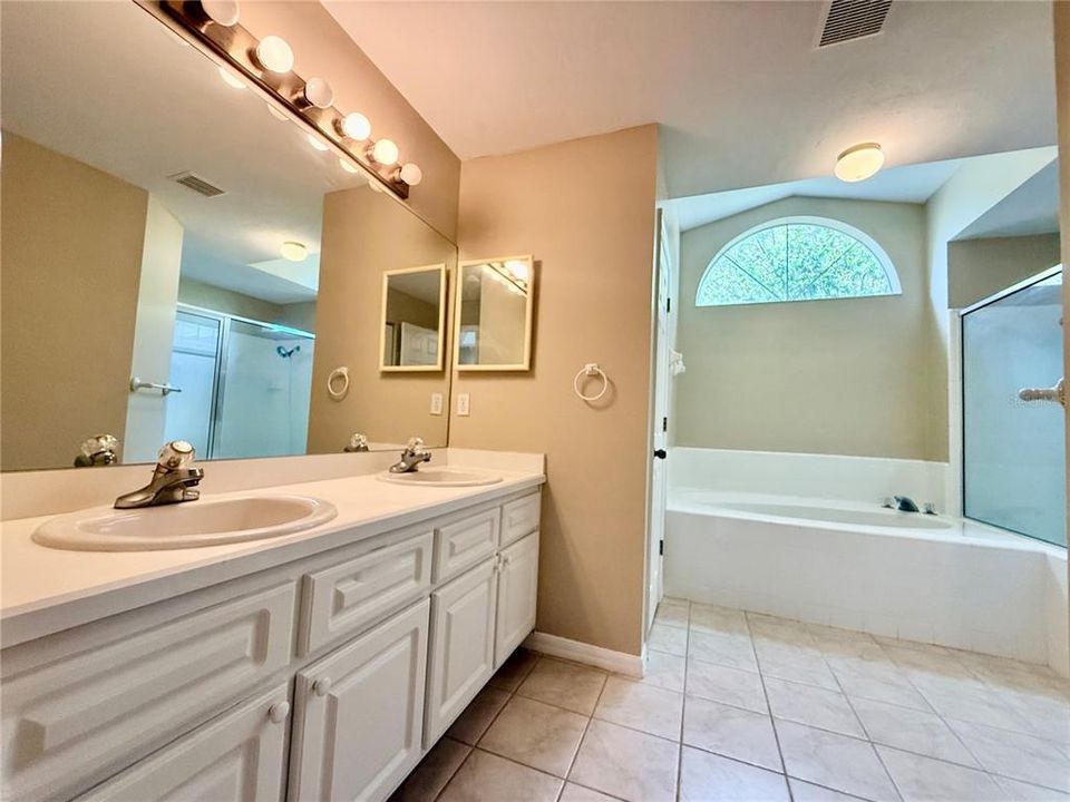 For Sale: $414,900 (4 beds, 2 baths, 2131 Square Feet)
