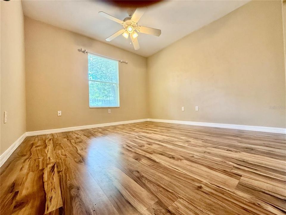For Sale: $414,900 (4 beds, 2 baths, 2131 Square Feet)