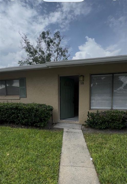 For Rent: $2,000 (3 beds, 2 baths, 1200 Square Feet)