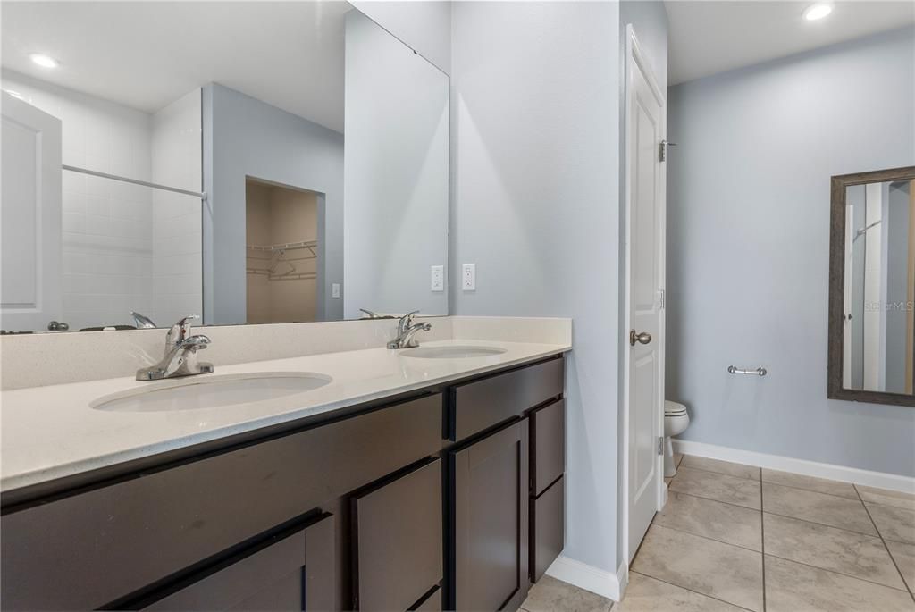 For Rent: $2,000 (3 beds, 2 baths, 1450 Square Feet)