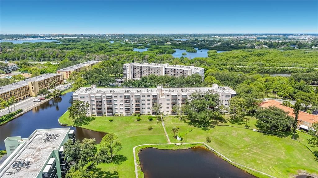 На продажу: $123,000 (2 спален, 2 ванн, 1235 Квадратных фут)