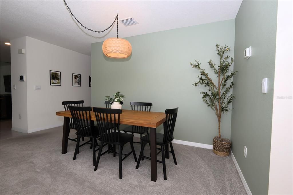 For Sale: $309,900 (3 beds, 2 baths, 1516 Square Feet)