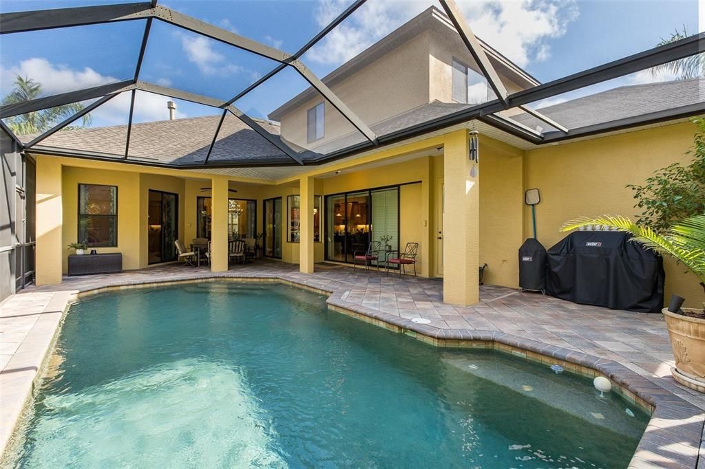 For Sale: $899,900 (5 beds, 3 baths, 3220 Square Feet)
