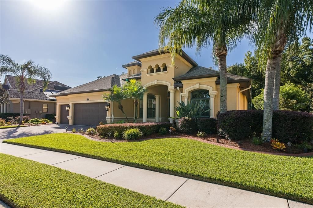 For Sale: $899,900 (5 beds, 3 baths, 3220 Square Feet)