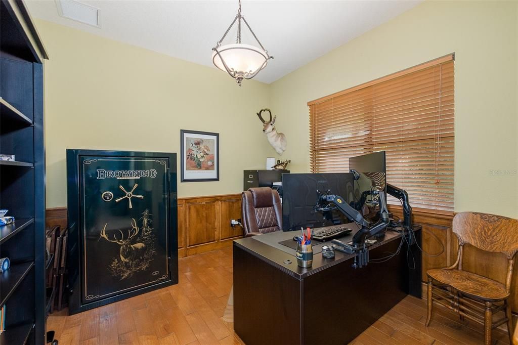 For Sale: $899,900 (5 beds, 3 baths, 3220 Square Feet)