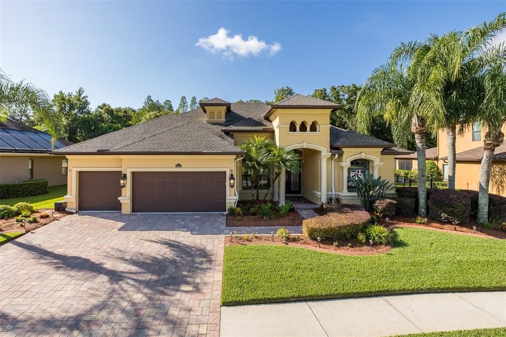 For Sale: $899,900 (5 beds, 3 baths, 3220 Square Feet)