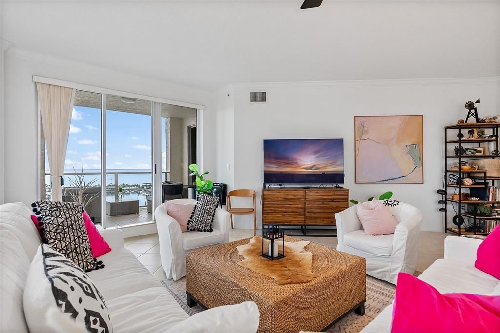 For Rent: $8,500 (3 beds, 3 baths, 2500 Square Feet)