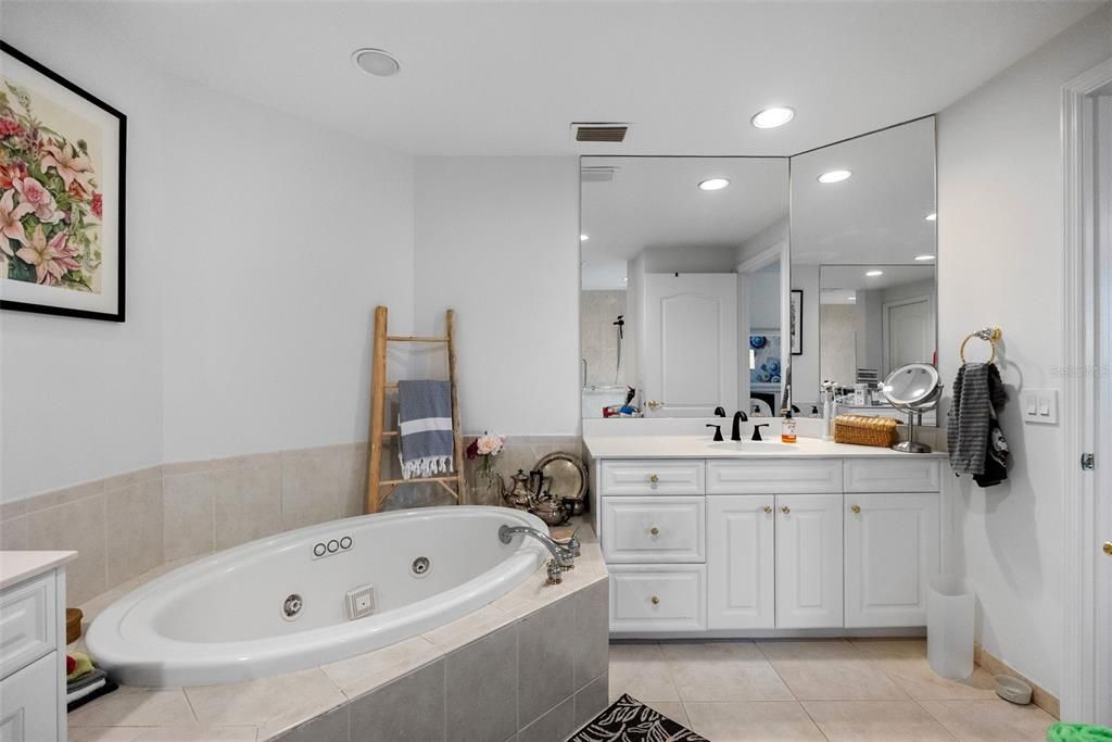 For Rent: $8,500 (3 beds, 3 baths, 2500 Square Feet)