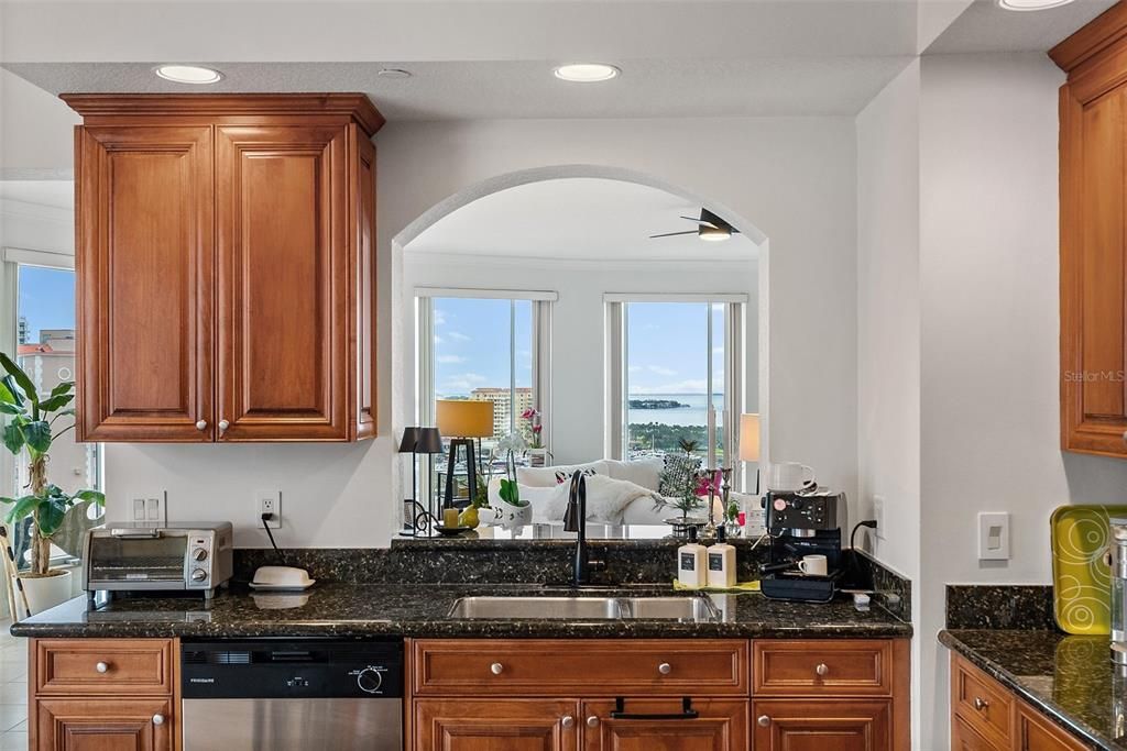 For Rent: $8,500 (3 beds, 3 baths, 2500 Square Feet)